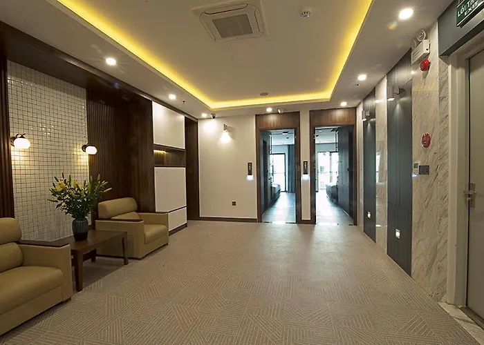 Elite Khách sạn 5*